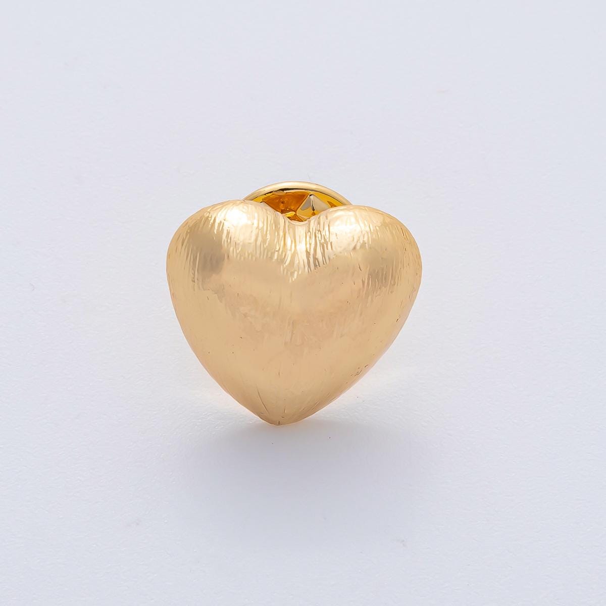 18K Gold Filled Line 18mm Textured Chubby Heart Pin Brooch Finding Dainty Love Pin for Jackets Bags DIY Jewelry or Accessories Gift | Z1478