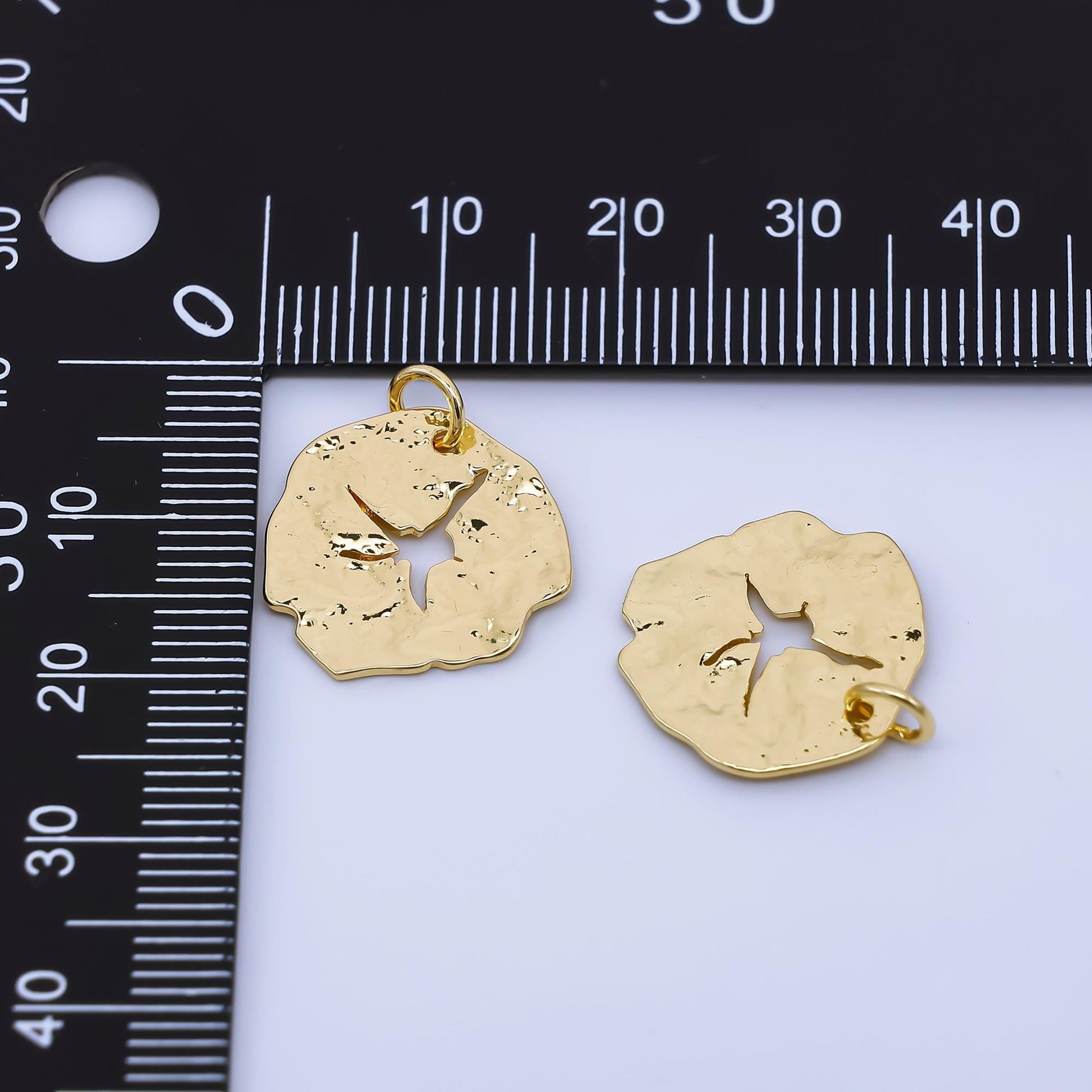 Rustic Coin Charm, Vintage Gold Coin Pendant Star Vintage Disc Charm for Necklace Bracelet AF1587