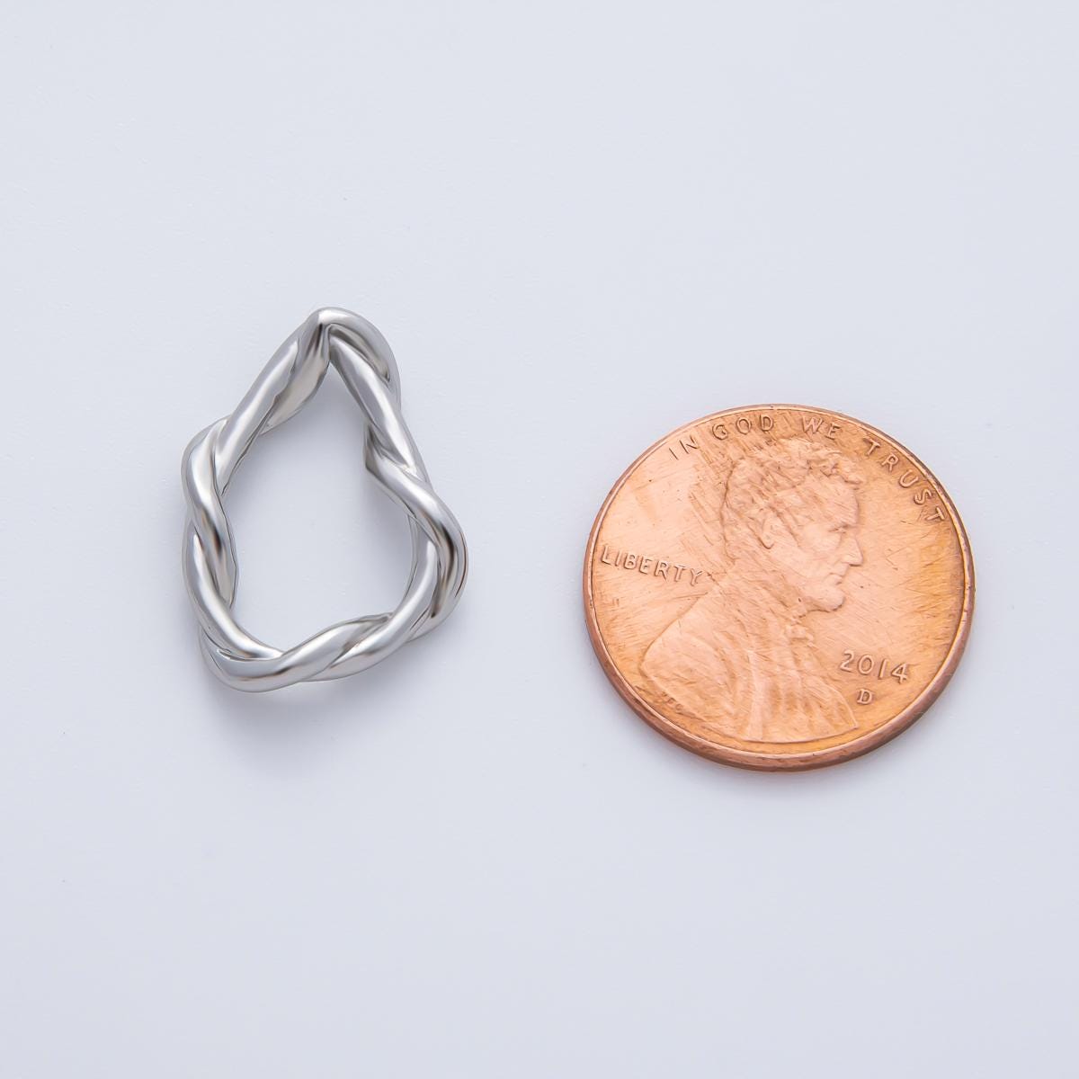 18K Gold Filled 20mm Geometric Irregular Knot Finding in Gold & Silver | Z1456