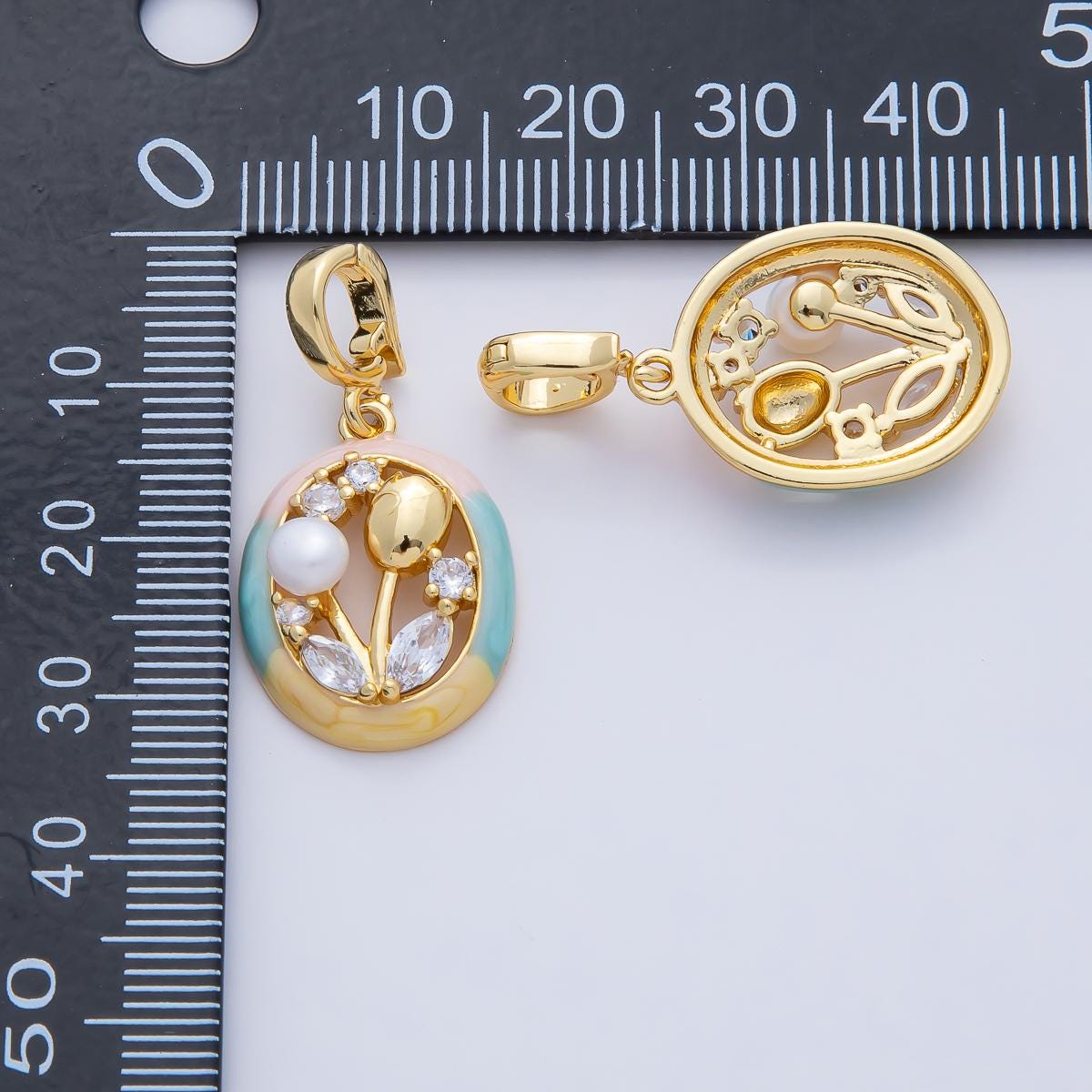 Dainty gold tulip charms white Pearl enamel flower charm abstract oval charm medallion for necklace bracelet AF-1190