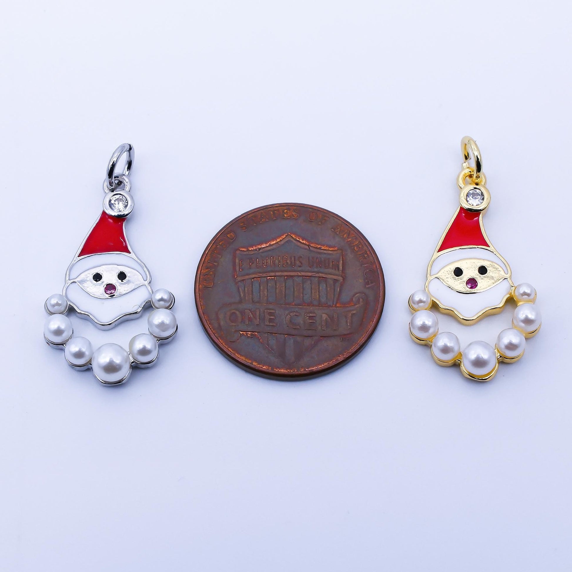 Dainty Santa Clause Charm Mini 18k gold filled Pearl Bread for Christmas holiday season greetings pendant | C939