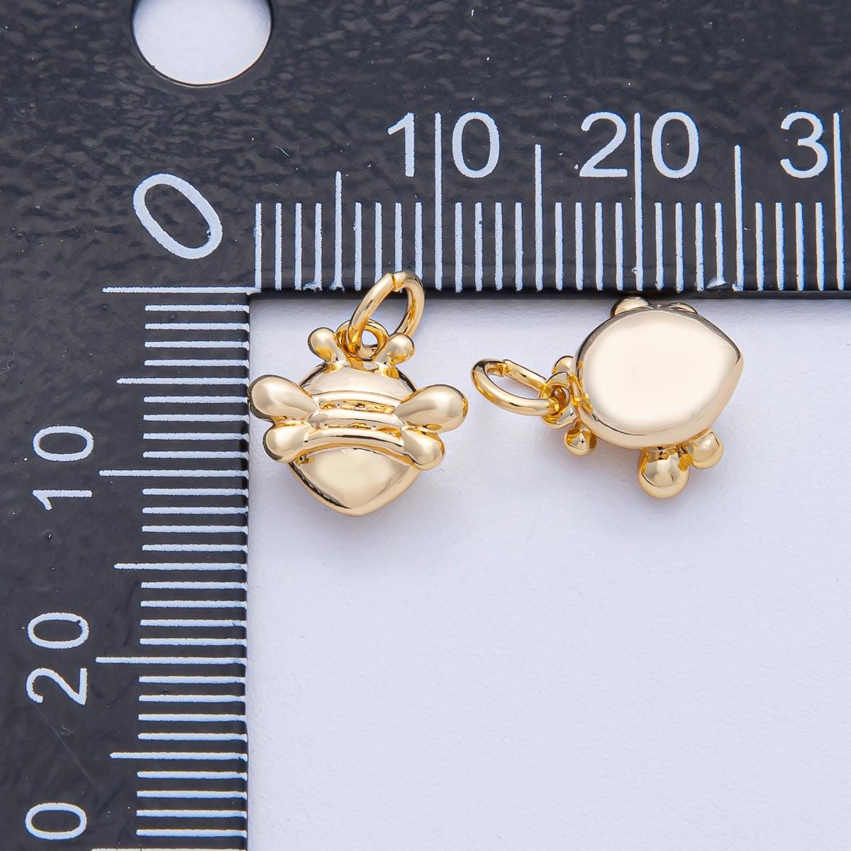 18k Gold Filled 10.8mm Dainty Honey Bee Charm Bumblebee Pendant Design DIY Jewelry Supply Finding for Necklace Bracelet | AK-010