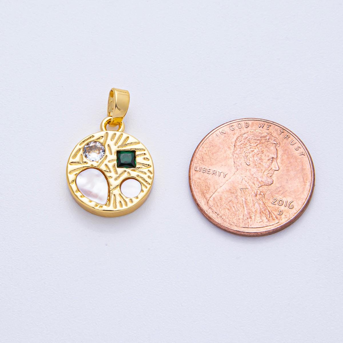 18K Gold Filled 16.1mm Multicolor CZ Shell Pearl Geometric Textured Round Pendant DIY Jewelry Supply Finding for Custom Necklace | AF-1207