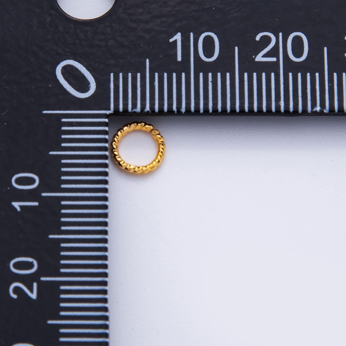 10x 18 gauge 18K Gold Filled Textured Jump Ring for jewelry making supplies Z-1598
