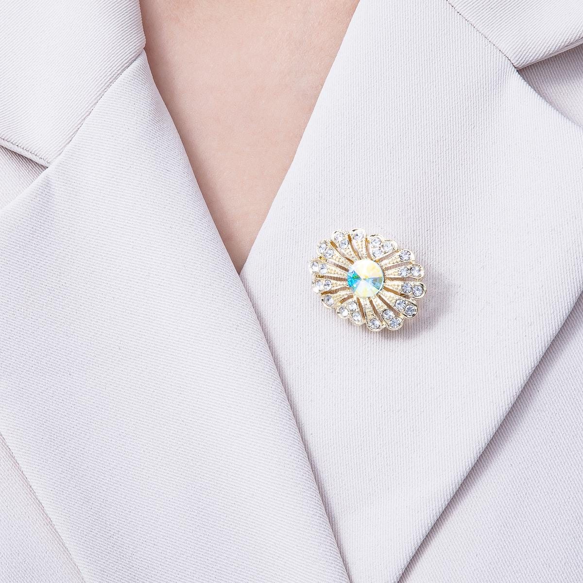 Sparkly Gold Starburst Brooch with Large Crystal Rhinestone Vintage Style Flower Accessory for Coats Bags Scarves Statement Pin | BH-040