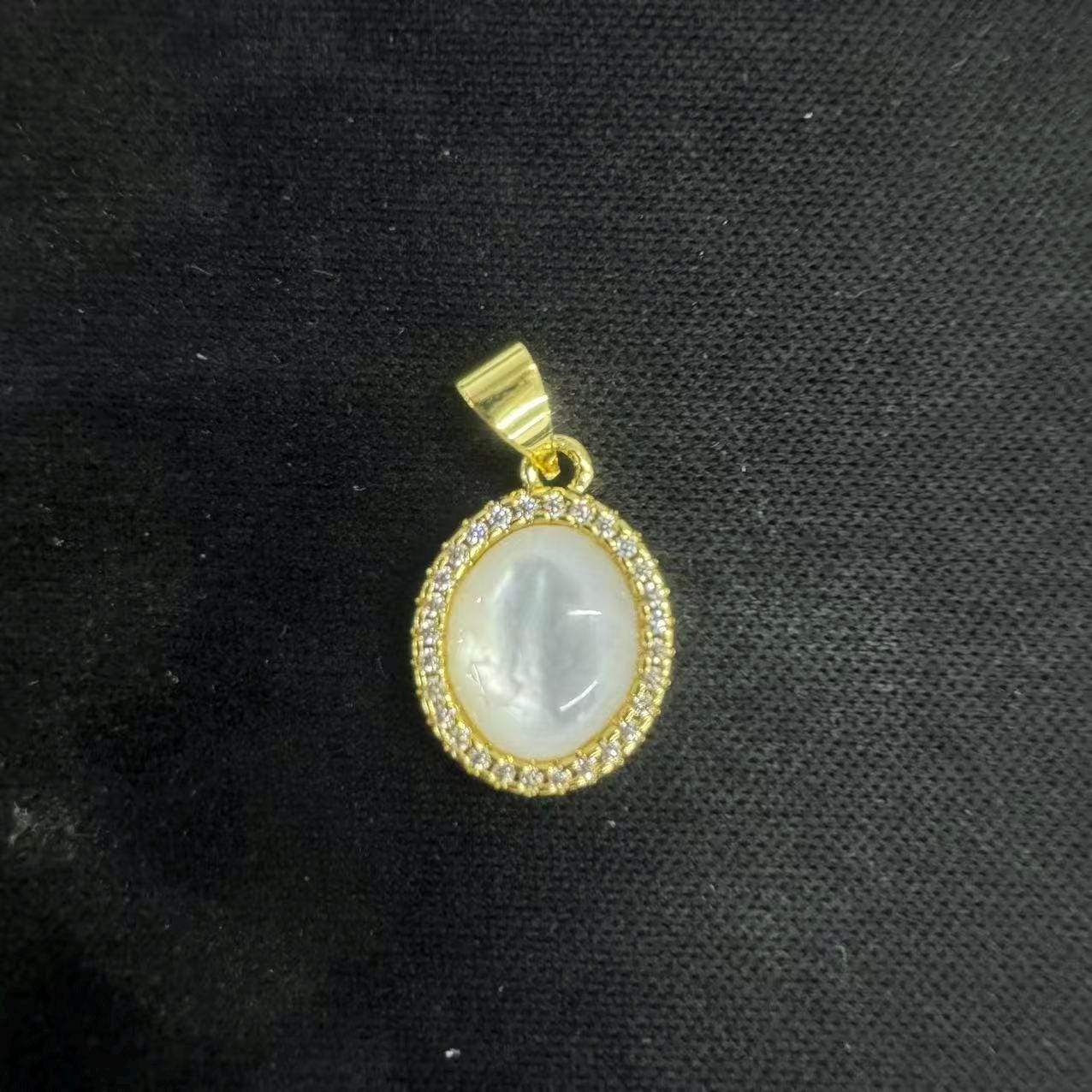 Gold frame pearly white Oval pendant, 14k gold filled shell pearl medallion charm | AA-1689