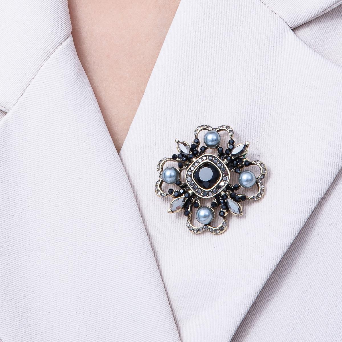 37.5mm Vintage Crystal & Pearl Brooch Antique Flower Pin Statement Piece for Coats Scarves Bags Elegant Fashion Accessory | BH006