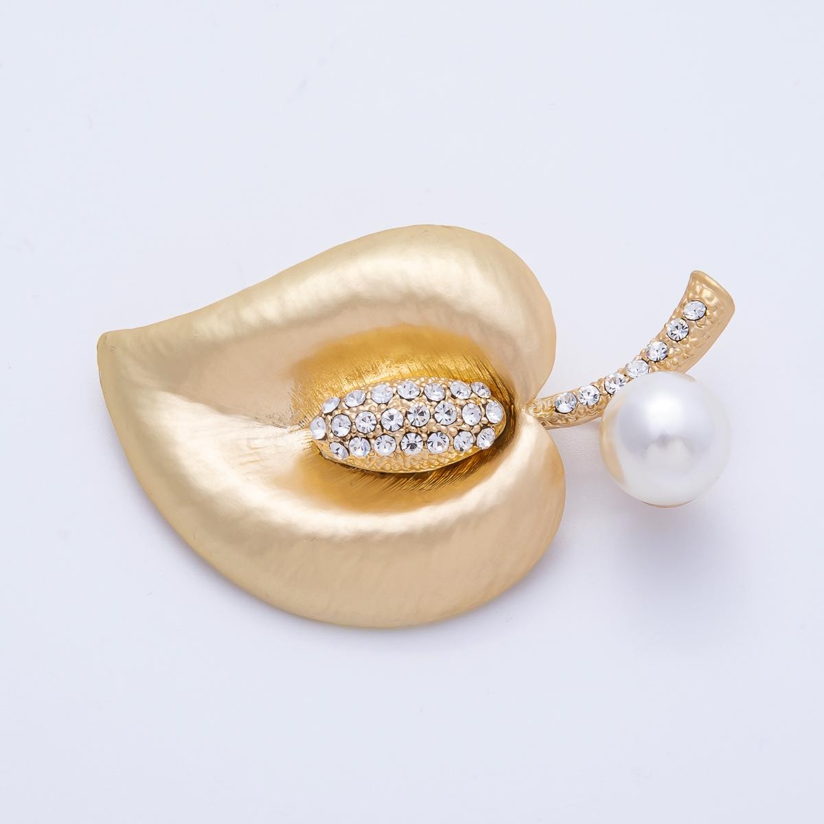 Vintage Style Matte Gold Calla Lily Brooch with Faux Pearl & Rhinestones Floral Lapel Pin Nature Inspired Jewelry Accessory | BH-035
