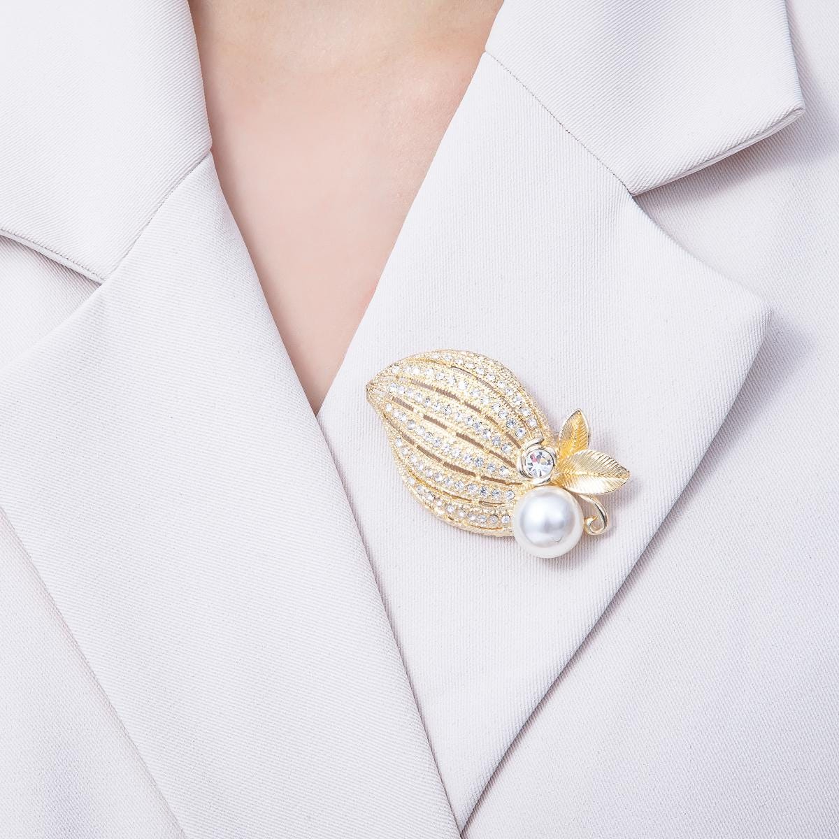 Gold 55.4mm Acrylic Pearl Leaf Flower Nature Pin Brooch Vintage Style Nature Inspired Statement Jewelry Accessory Coat Bags Scarves | BH-031