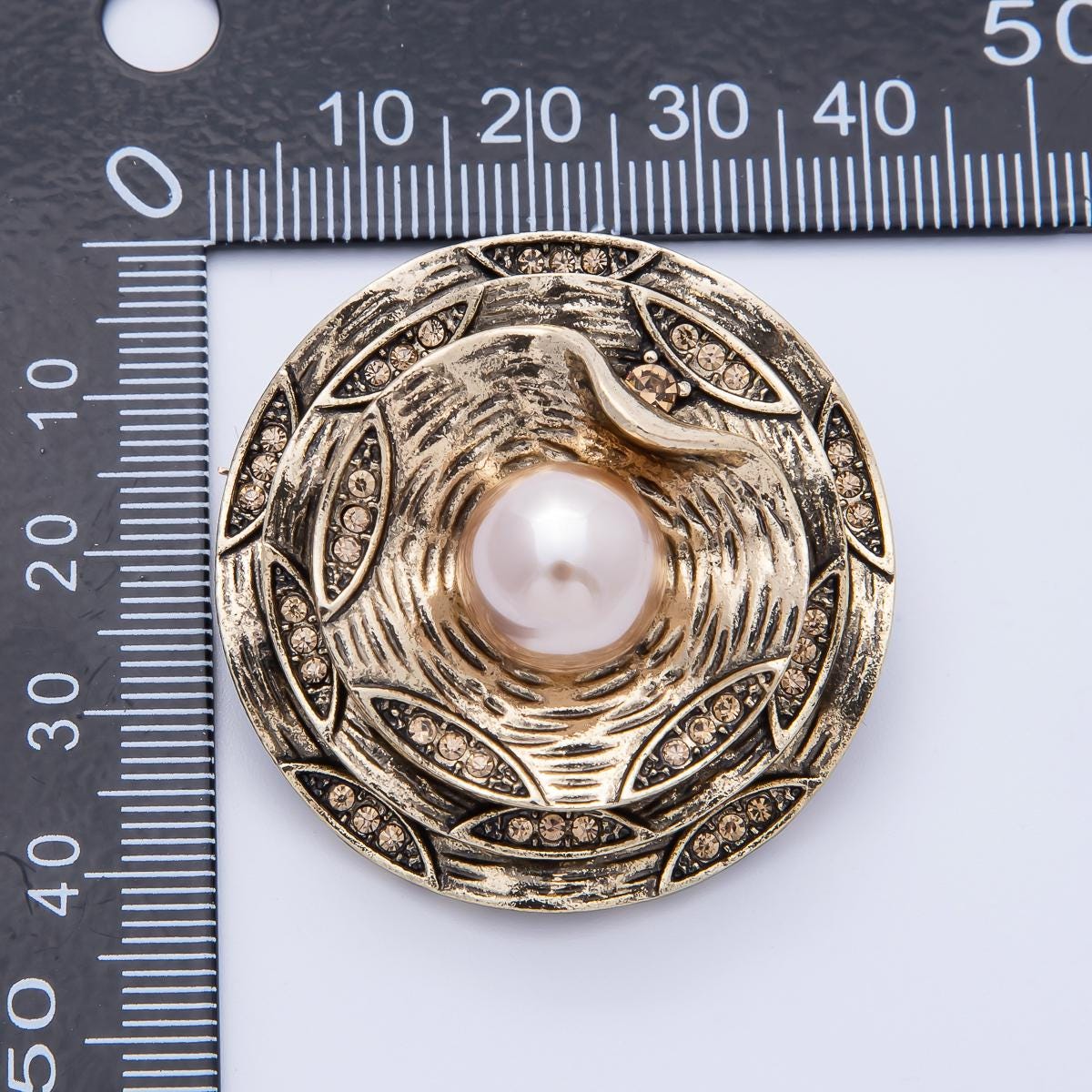 Big Bold Antique Gold Medallion Brooch Vintage Faux Pearl Statement Pin BH-078