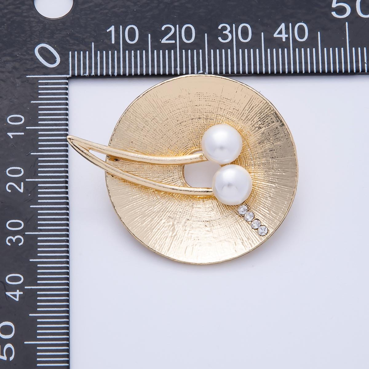 Gold 40.3mm Cherry Pearl Textured Round Pin Brooch with Faux Pearl Textured Circle Pin Unique Gift for Her Coats Scarves Bags | BH-072