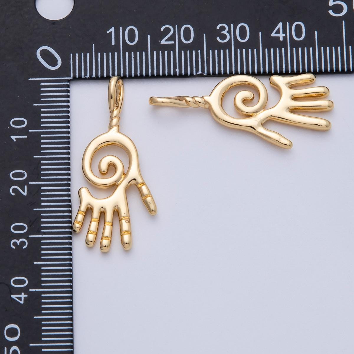 18K Gold Filled 33mm Minimalist Circular Palm Hand Print Pendant Healing Energy Unique Pendant DIY Jewelry Supply necklace | Charms-00093