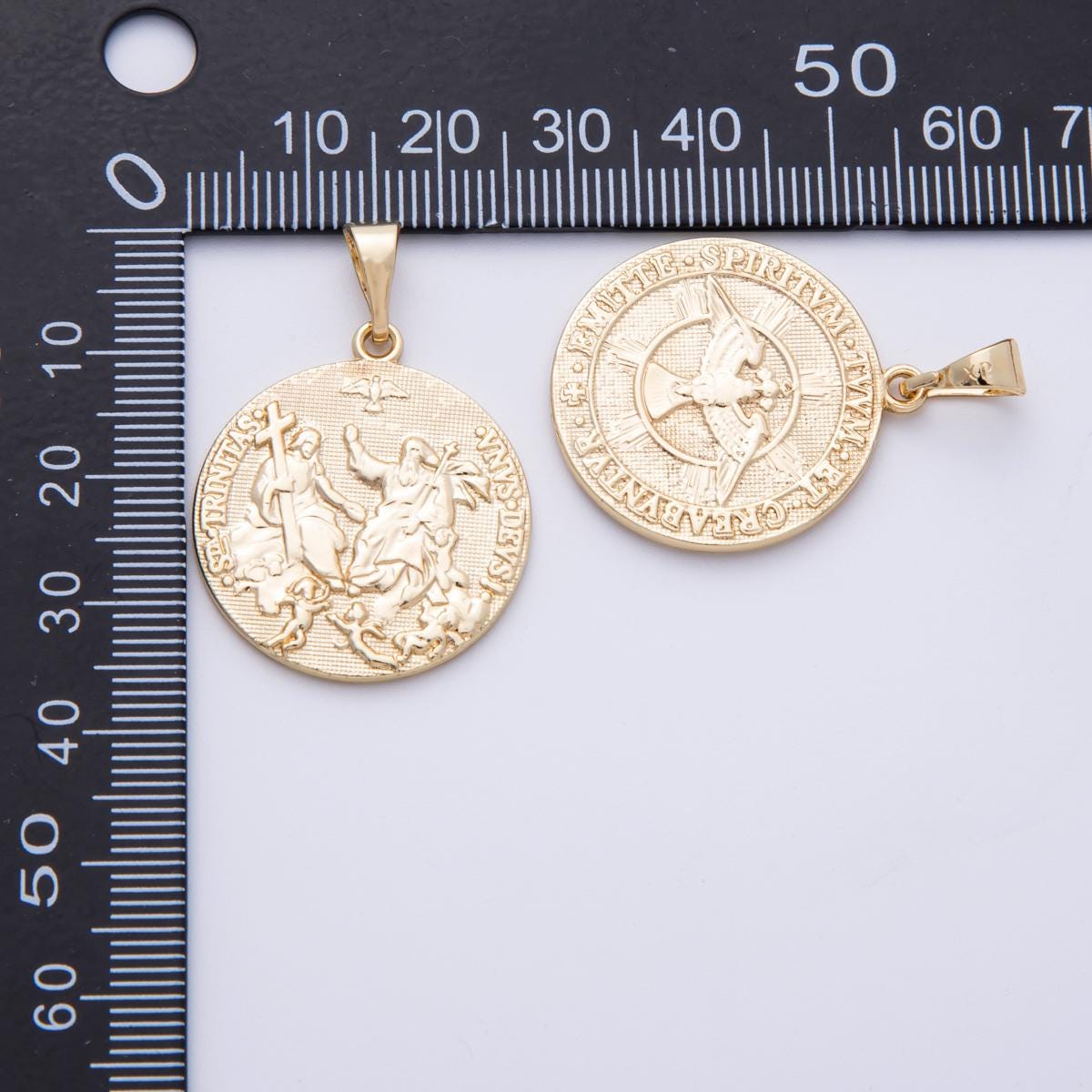 28.6mm Holy Trinity Medal Pendant 14k gold filled Catholic Religious Jewelry Supply Christian Necklace Bracelet Charm Supply | CHARMS-00075