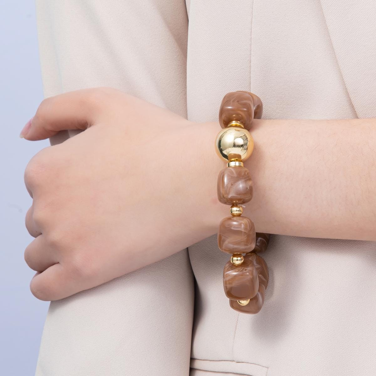 Handmade Brown Marbled Bead Stretch Bracelet, Chunky Resin Statement Bracelet with Gold Accent, Modern Jewelry Gift for Her WA4147