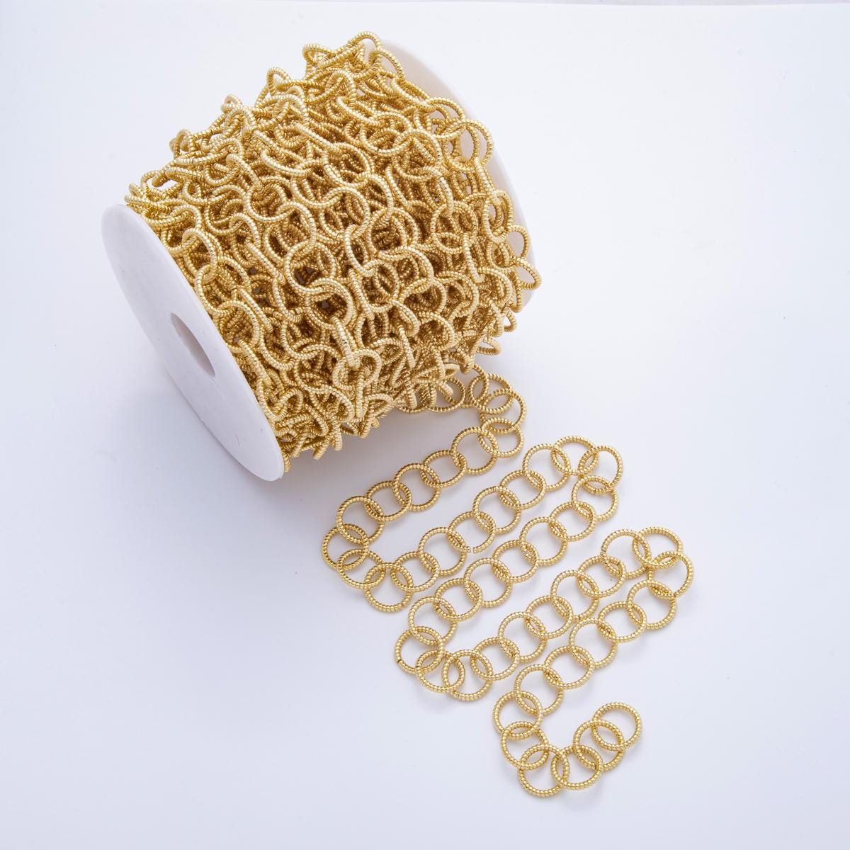 Wholesale Gold Textured Circle Link Chain 15mm 16k Gold Filled Cable Chain Jewelry Supply by the Yard for Jewelry Making Supply | ROLL-1839