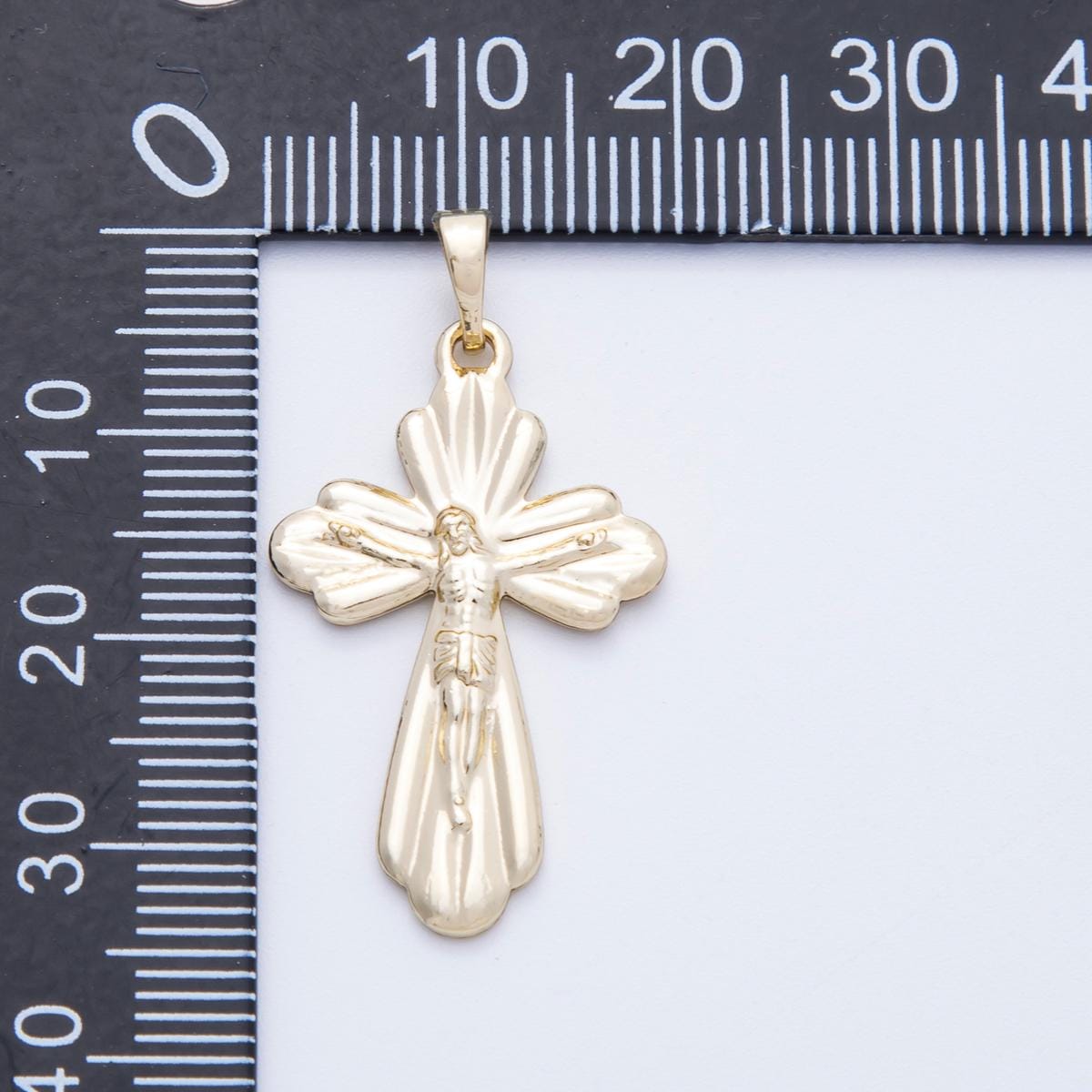 Ornate 16k Gold Filled 29.6mm Scalloped Crucifix Vintage Style Petal Cross Pendant Catholic Religious Jewelry Floral Amulet | CHARMS-00216