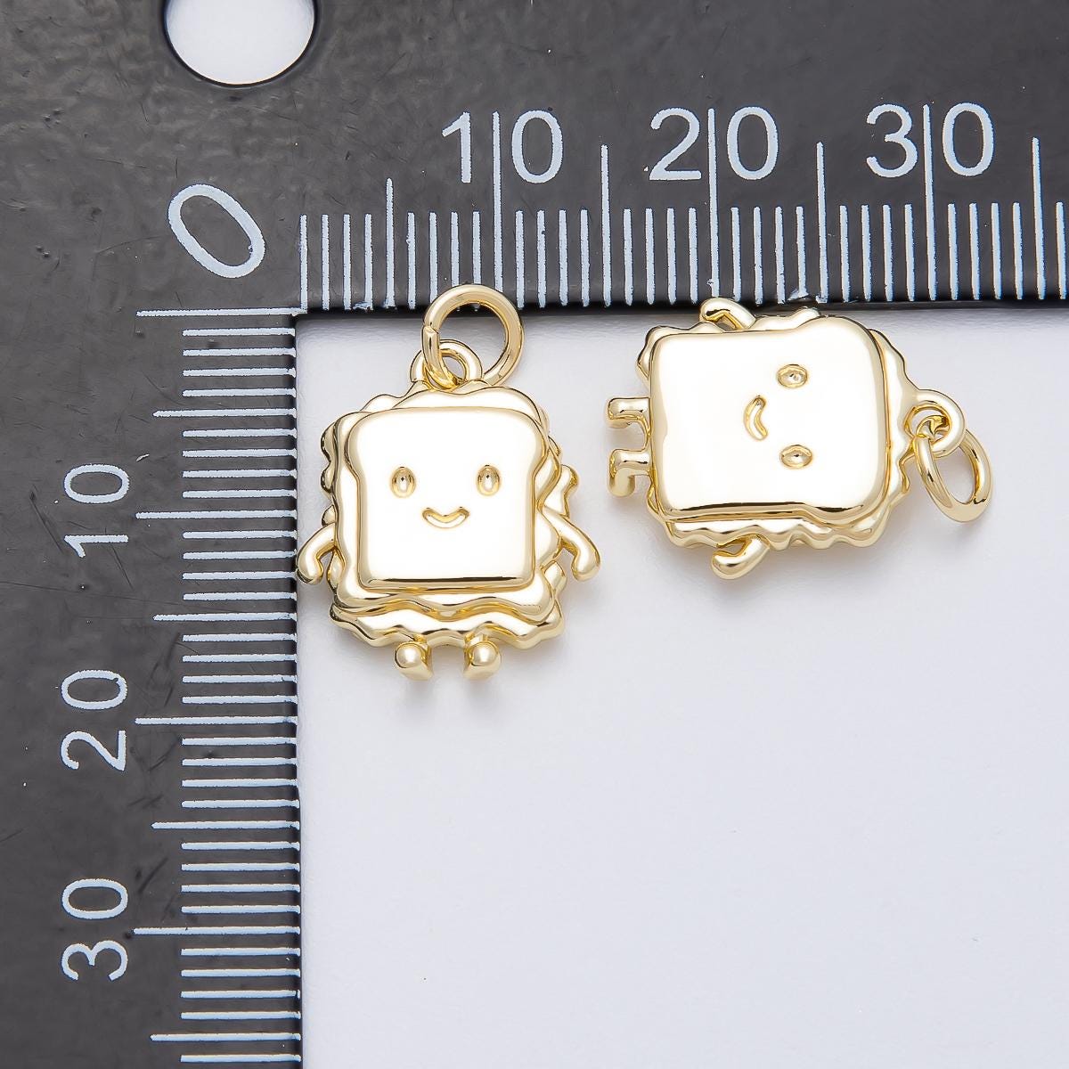 16k Gold Filled 16.7mm Smiley Toast Charm Kawaii Sandwich Bread Jewelry Breakfast Foodie Gift for Her DIY Supply for Necklace | CHARMS-00458