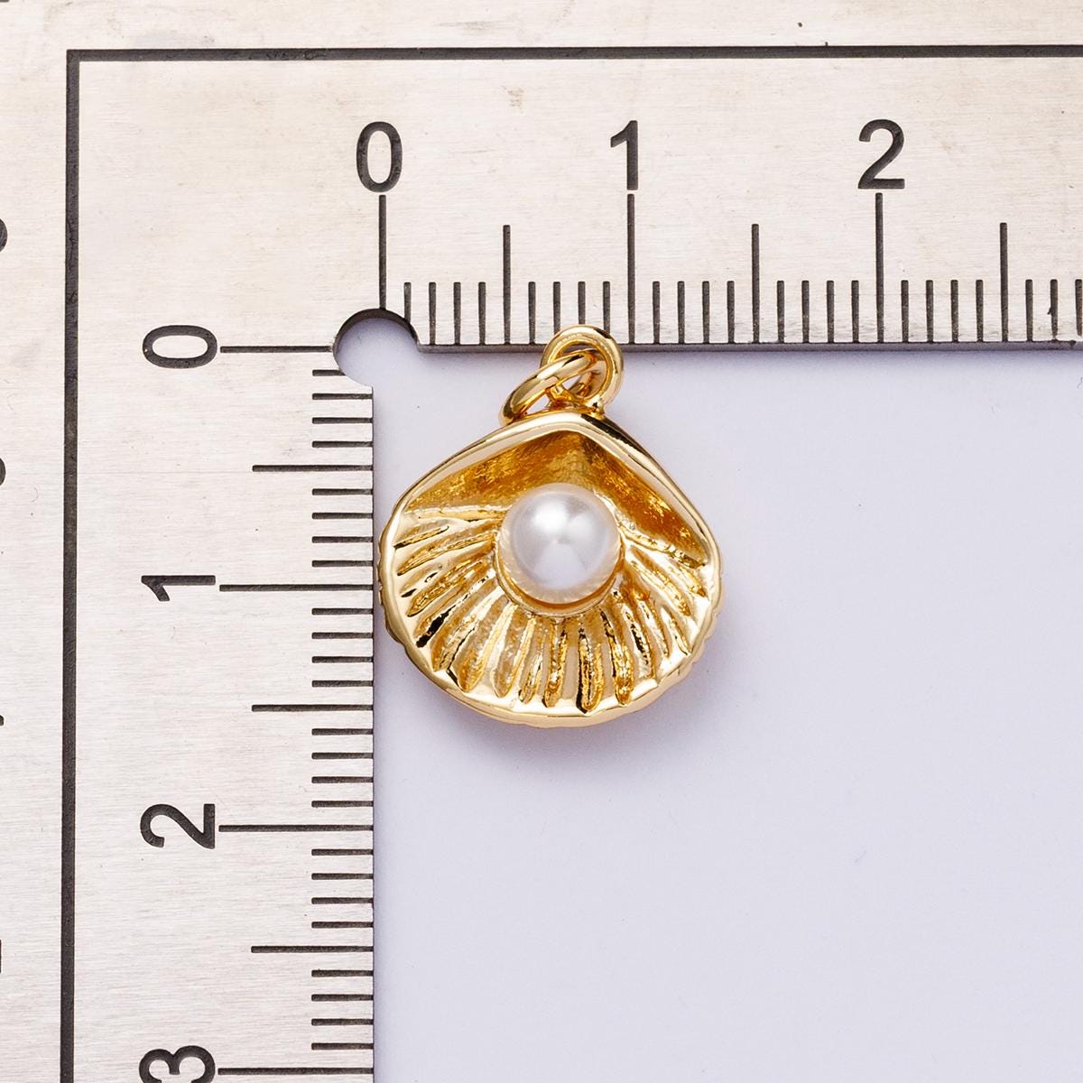 24K Gold Filled 16.1m Clam Shell Pearl Pendant Nautical Ocean Jewelry DIY Supply Summer Beach Gift for Her custom Necklace | CHARMS-00448