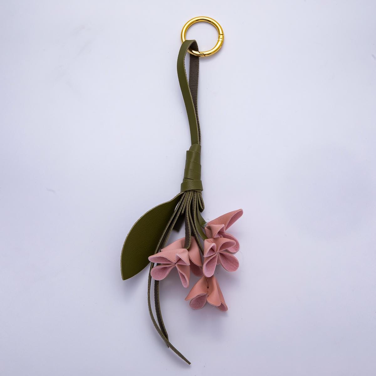 Drop Lily Flower Handcrafted Keychain Floral Bouquets Charm for Backpack Purse Tote WB-321