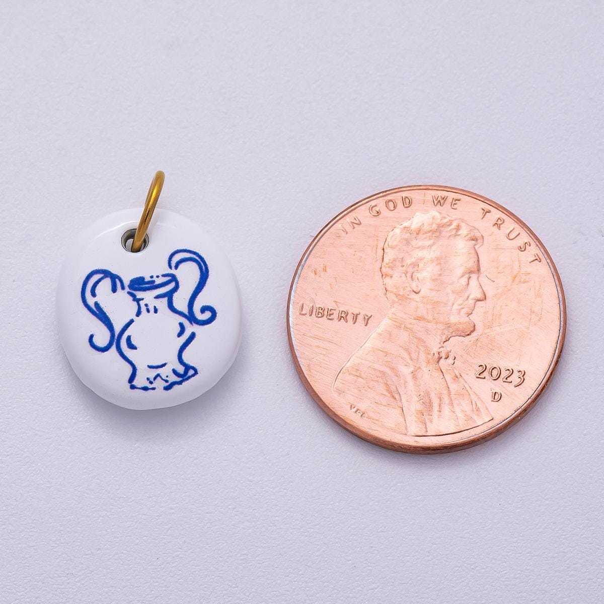 PVD Stainless Steel 14mm White Blue Vase Enamel Round Charm Ceramic Tile Pendant Whimsical Vase Artisan Necklace DIY Supply | Charms-00508