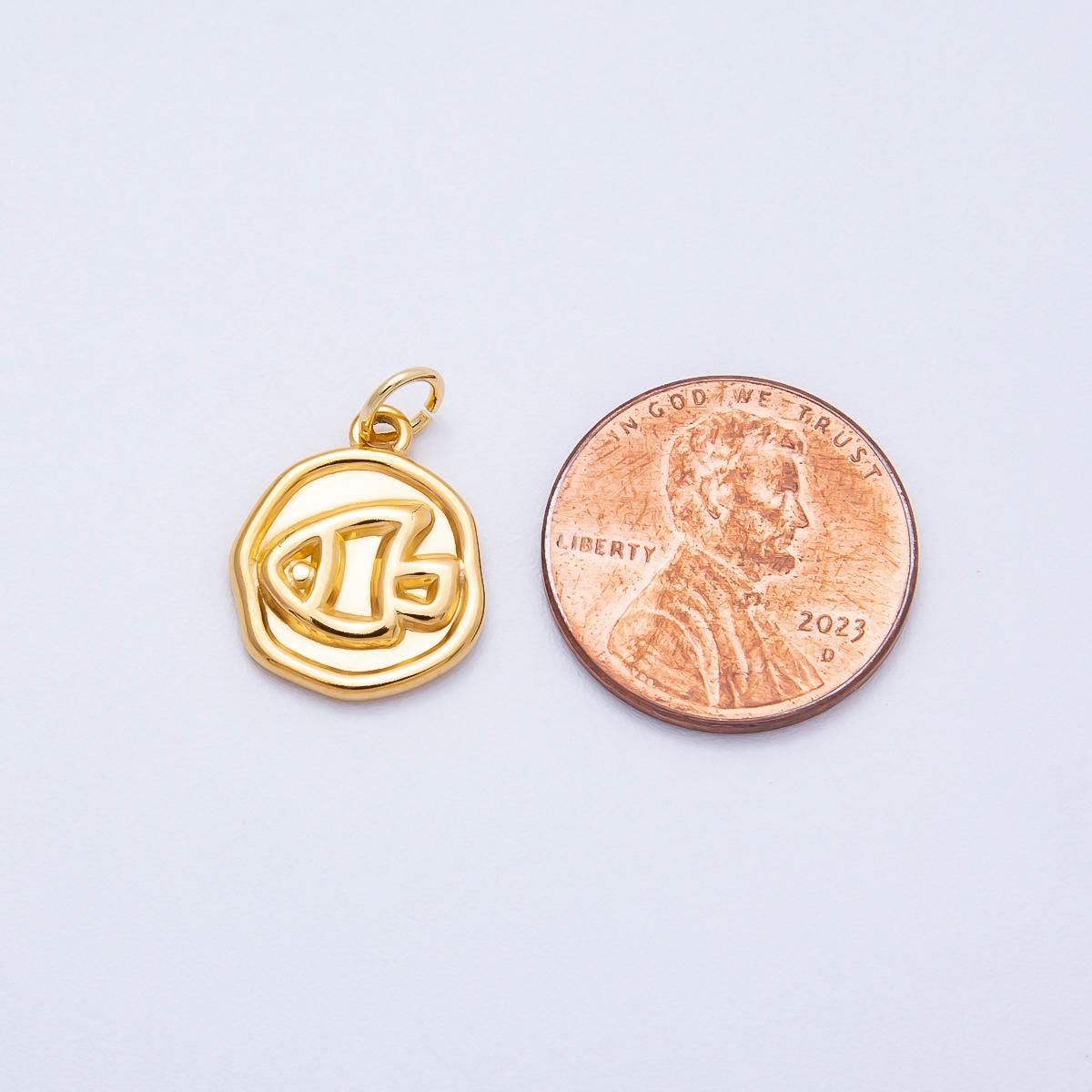 18k Stainless Steel 16mm Gold and Silver Fish Wax Seal Charm Marine Coin Pendant DIY Ocean Jewelry Supply for custom necklace | CHARMS-00702