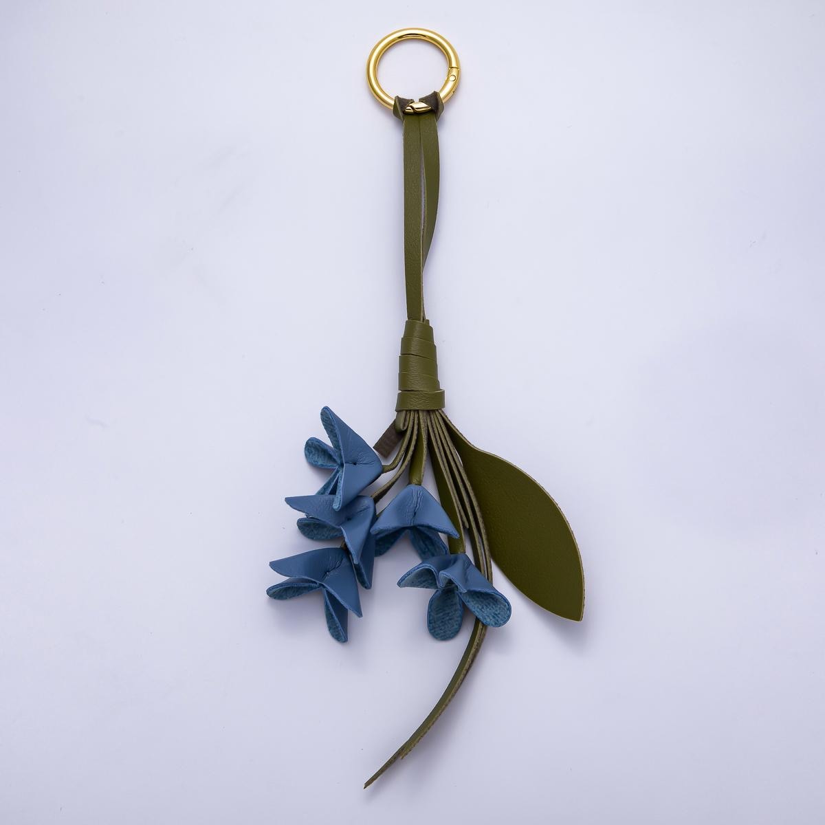 Drop Lily Flower Handcrafted Keychain Floral Bouquets Charm for Backpack Purse Tote WB-321