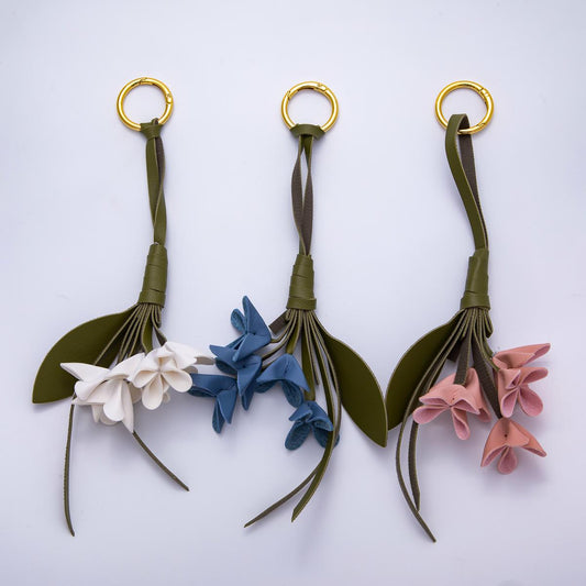 Drop Lily Flower Handcrafted Keychain Floral Bouquets Charm for Backpack Purse Tote WB-321