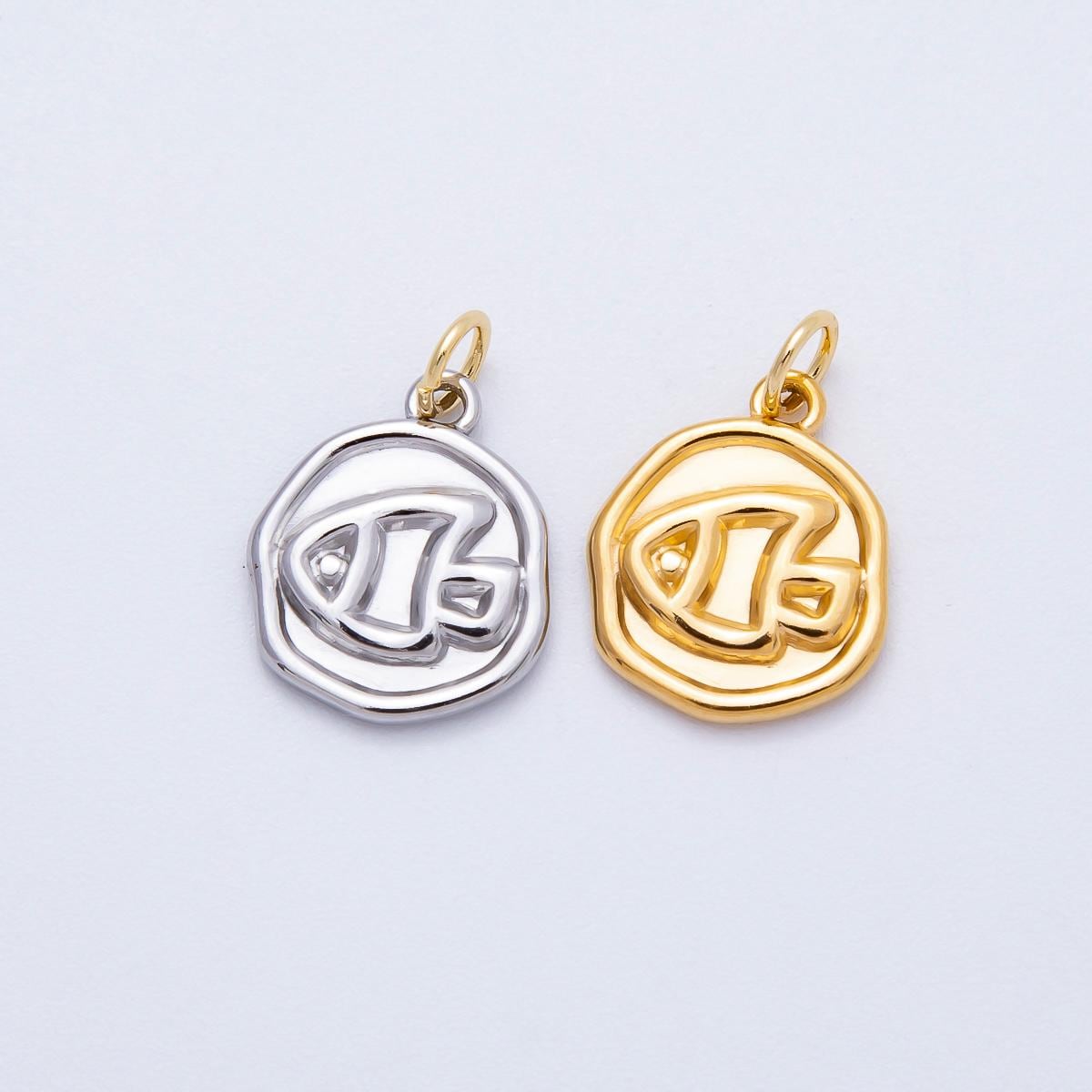 18k Stainless Steel 16mm Gold and Silver Fish Wax Seal Charm Marine Coin Pendant DIY Ocean Jewelry Supply for custom necklace | CHARMS-00702