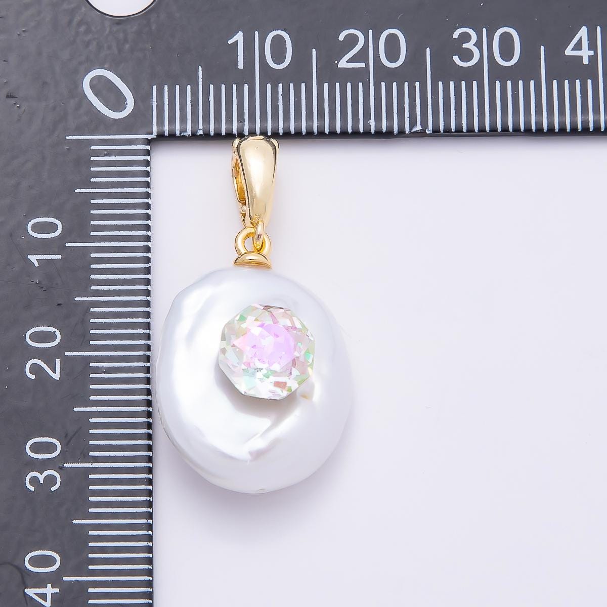 Irregular shell pearl drops 17.5mm charms with AB Crystal Centerpiece | CHARMS-00941