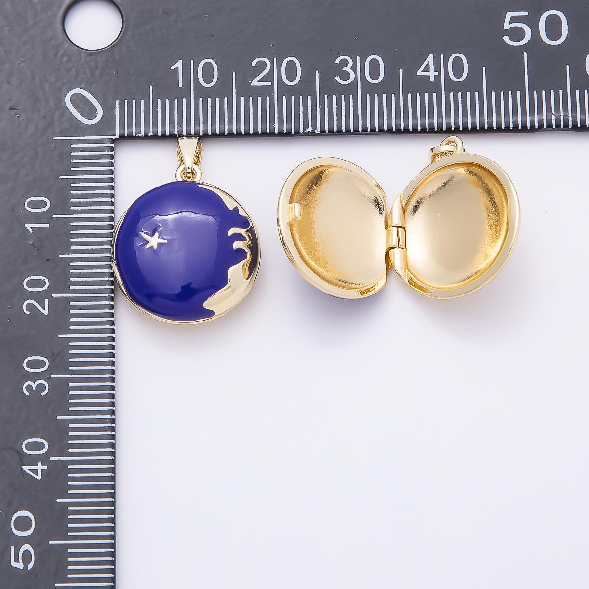 16K Gold Filled 20mm Blue Enamel Star Sky Round Locket Pendant Celestial Night Whimsical Gift Jewelry Supply DIY Necklace | Charms-01030