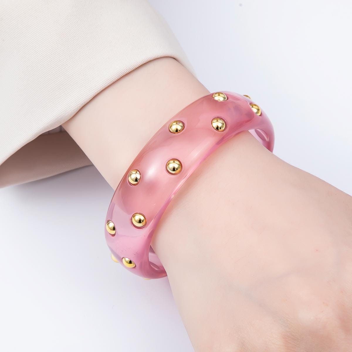 Chunky Resin Colorful Bracelet 80mm Colorful Acrylic Bangle Transparent Y2K Statement Piece Bold Geometric Band With Gold Stud WA-4432