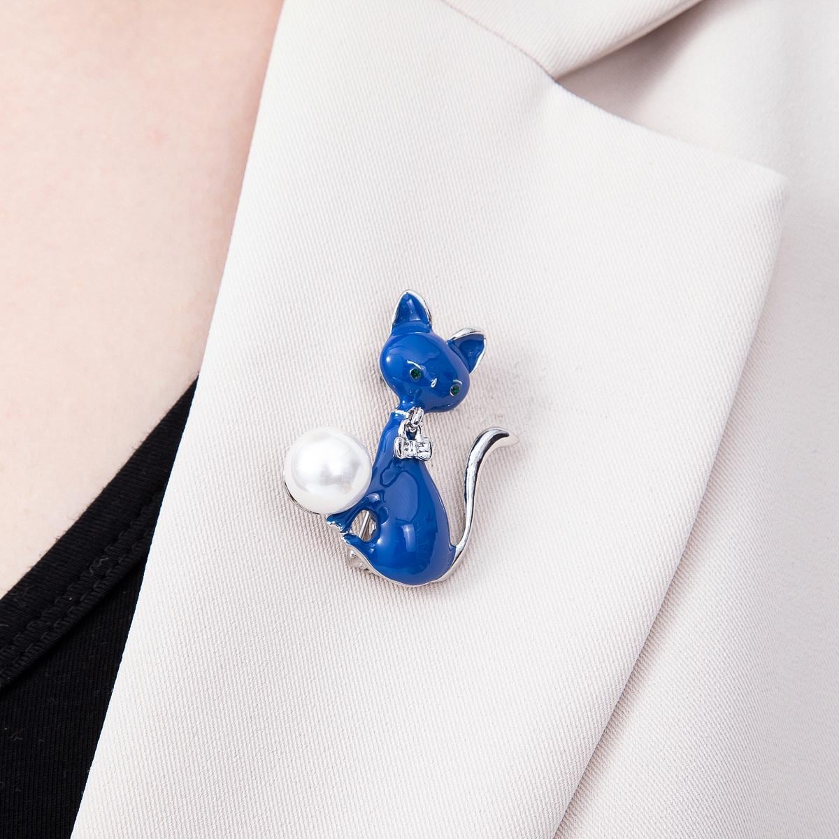 Silver 41mm Round Pearl Cat Kitten Pet Blue Enamel Pin Whimsical Kitty Lover Brooch Accessory for Coats Bags & Scarves | BH-00181