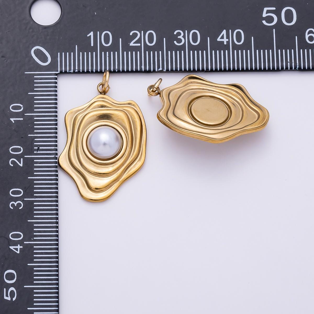 PVD Gold Stainless Steel 28mm Shell Pearl Lined Molten Geometric Charm Ripple Wavy Frame Pendant for Jewelry Making Necklace | Charms-01442