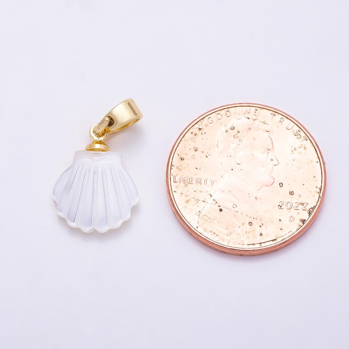 18k gold filled scallop clam shell sea life nautical beach charm Summer beach charms shell pearl charm Charm-1409