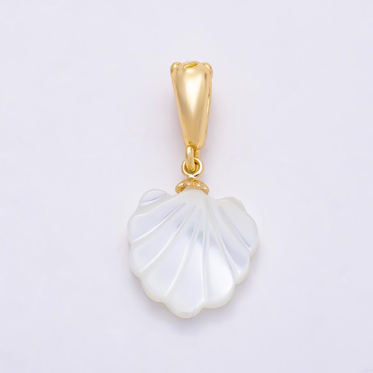 Dainty 18k gold filled scallop White Shell Pearl nautical beach charm Summer beach charms shell pearl charm Charm-1409