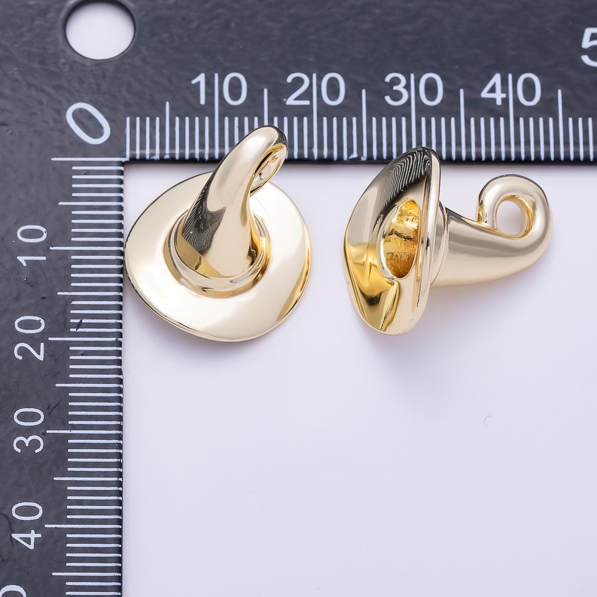 Dainty Gold Hat Charm 18k gold filled Witch Wizard Hat Pendant for Halloween Jewelry Inspired Charms-01486